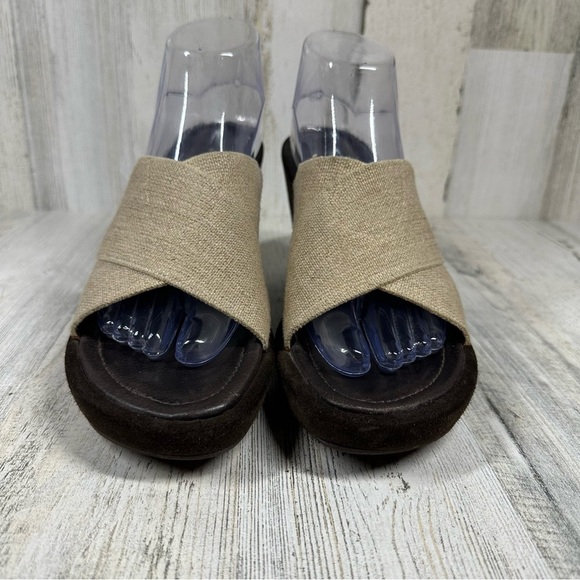 Donald J. Pliner Reyna Tan Linen Wedge Sandals #1360 - Picture 9 of 12